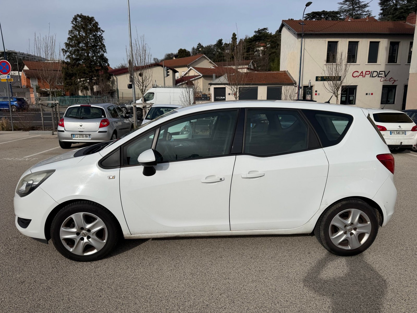 Opel Meriva B Phase 2 1.4 i Twinport 16V 100 cv