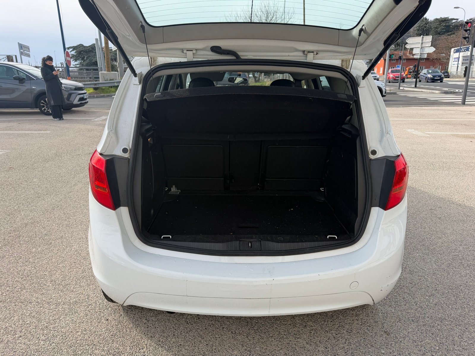 Opel Meriva B Phase 2 1.4 i Twinport 16V 100 cv