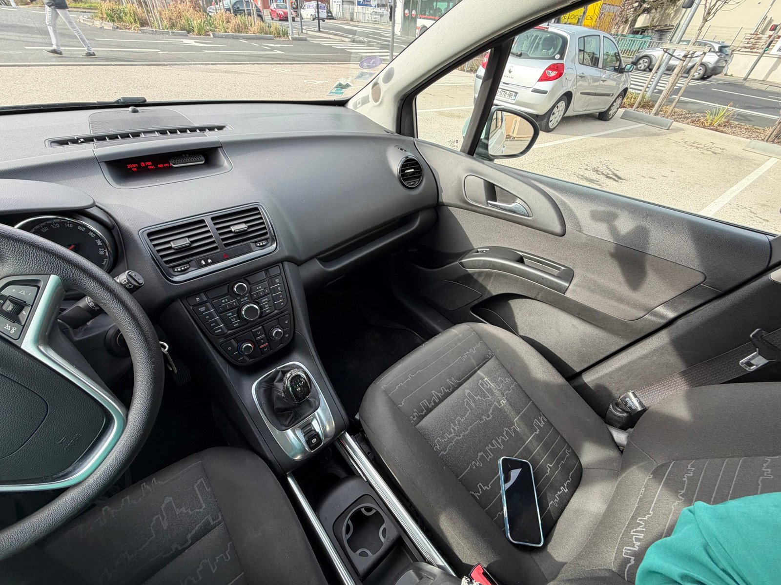 Opel Meriva B Phase 2 1.4 i Twinport 16V 100 cv