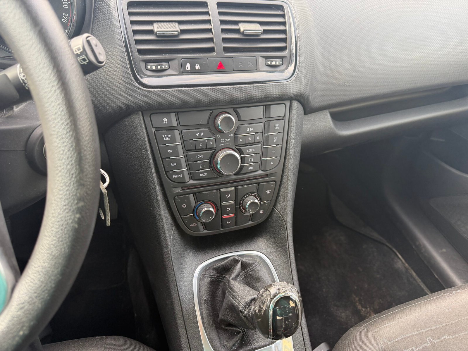 Opel Meriva B Phase 2 1.4 i Twinport 16V 100 cv