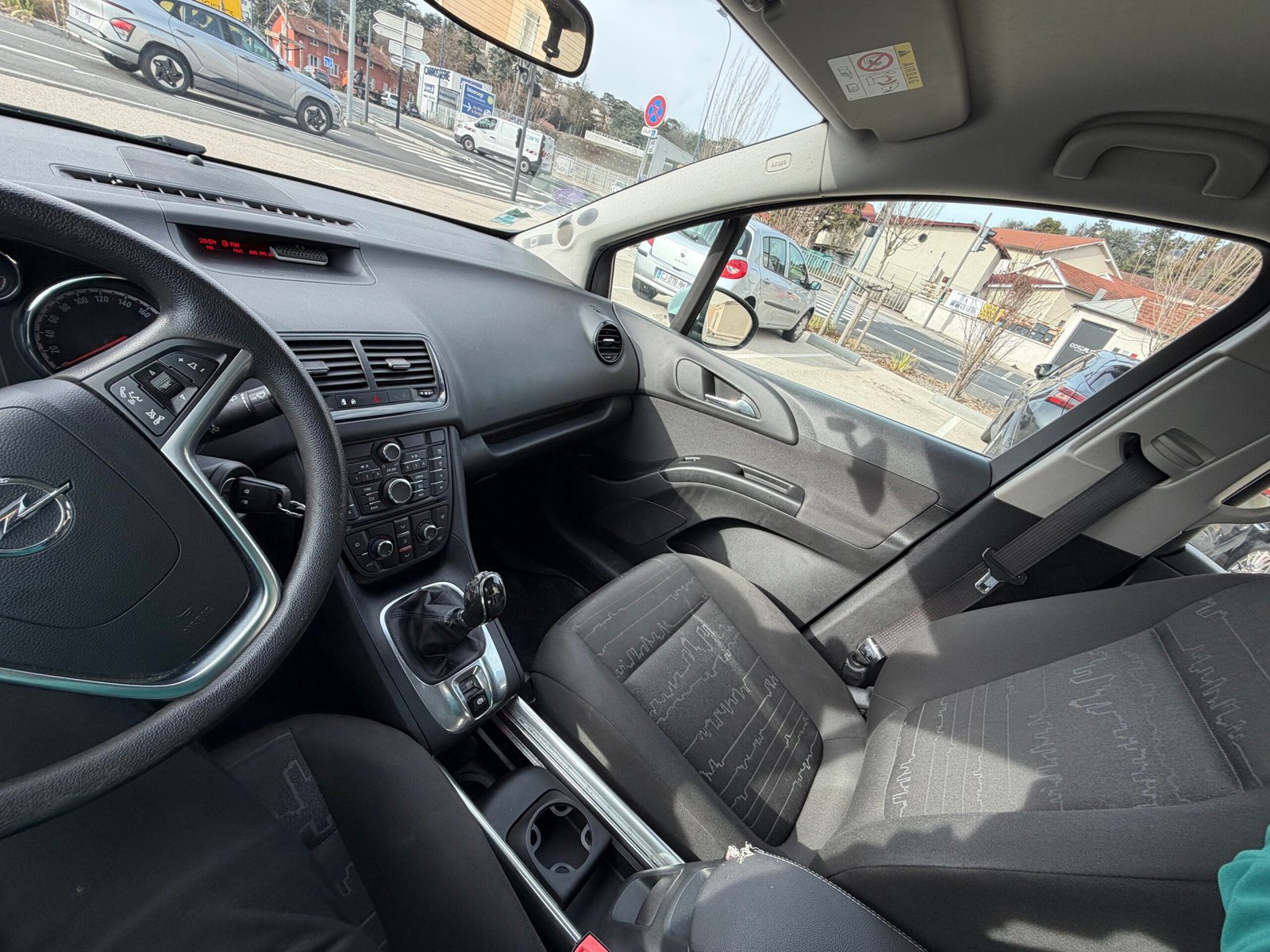 Opel Meriva B Phase 2 1.4 i Twinport 16V 100 cv