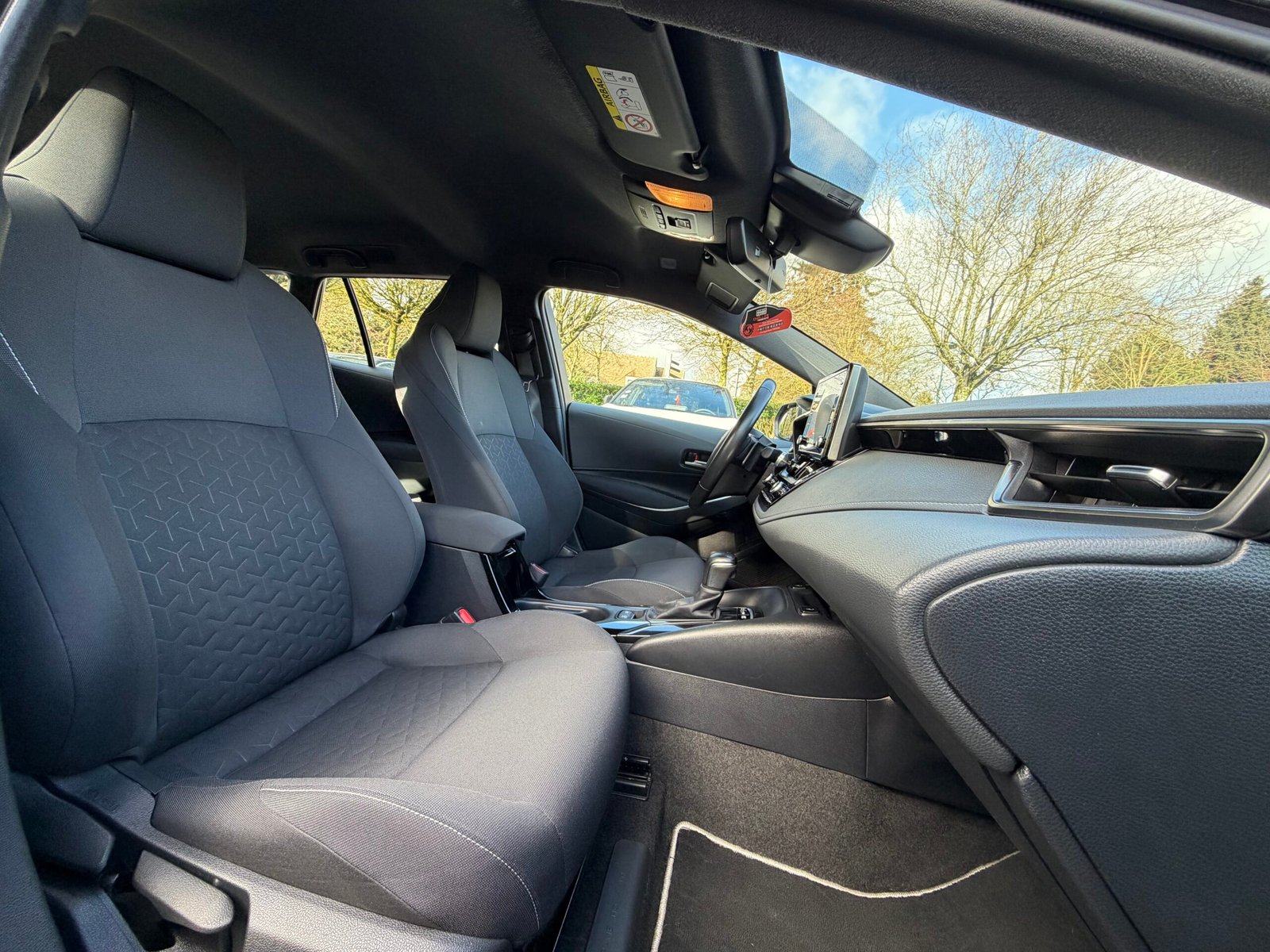 TOYOTA Corolla (210) 2.0 VVT-i 16V GPS 180 HSD CVT 152 cv Boîte auto Touring Sports