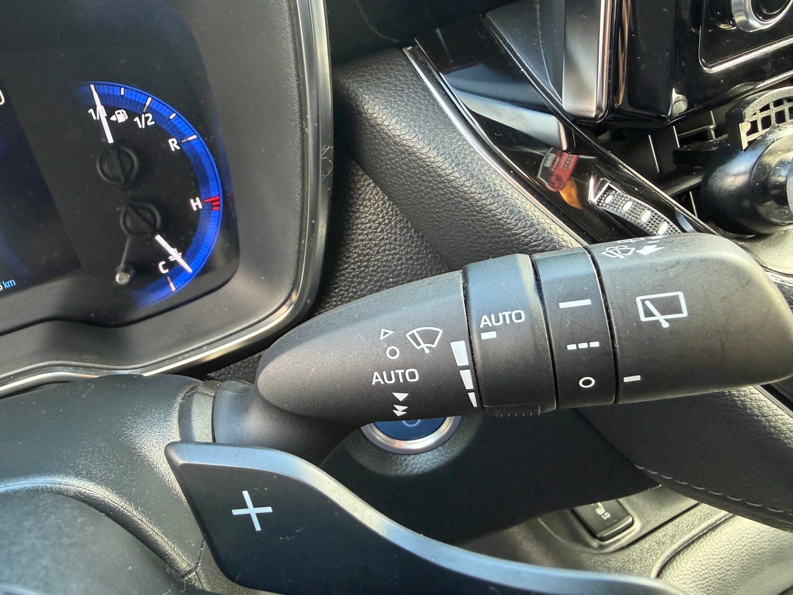 TOYOTA Corolla (210) 2.0 VVT-i 16V GPS 180 HSD CVT 152 cv Boîte auto Touring Sports