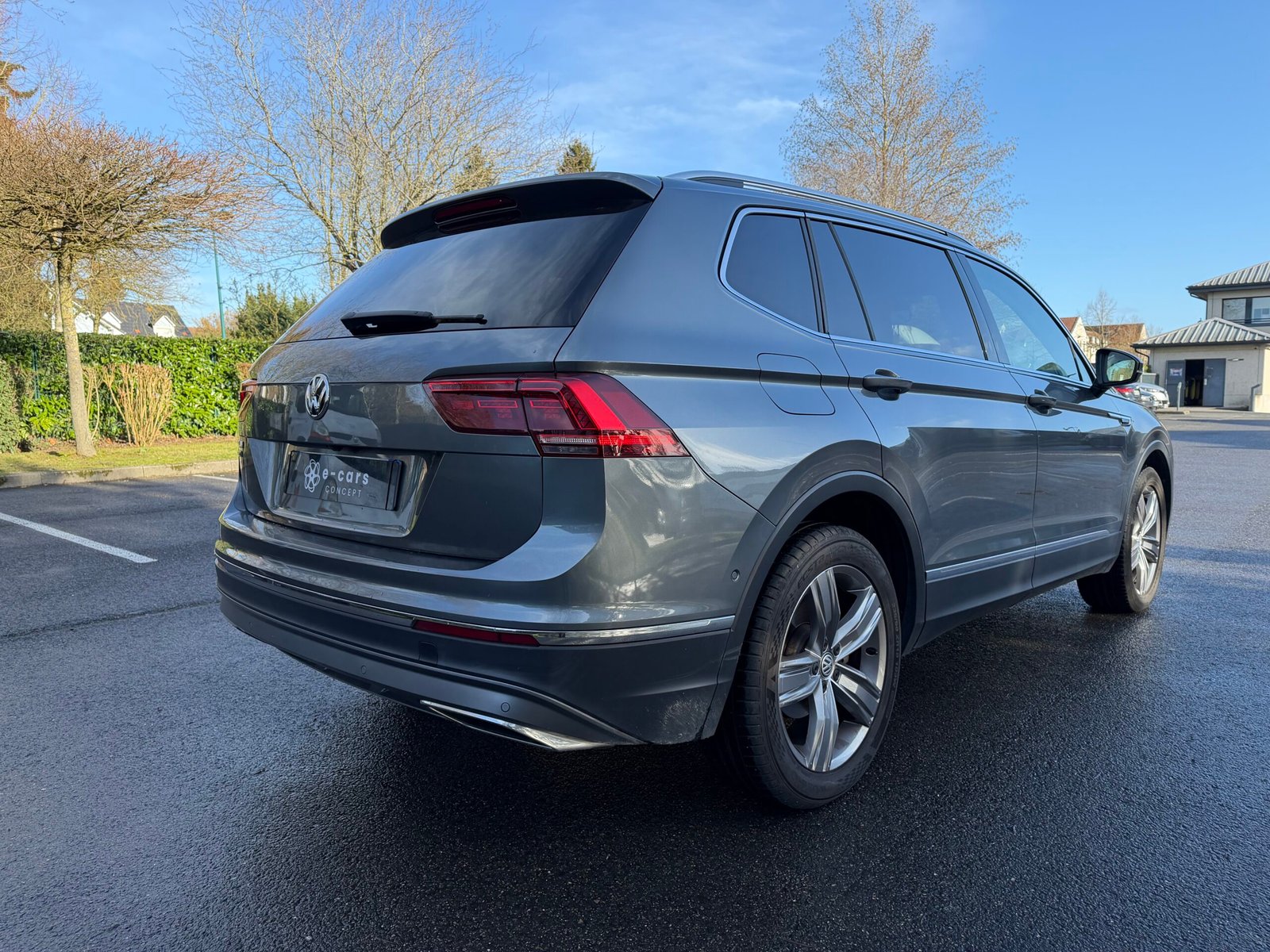 VOLKSWAGEN Tiguan Allspace 2.0 TDI 150 cv Boîte auto DSG7 Carat – Toit ouvrant panoramique