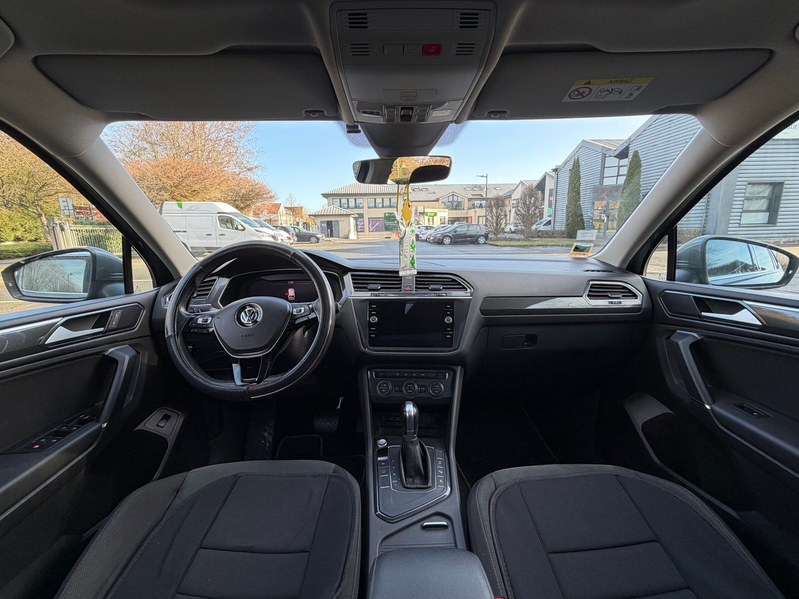 VOLKSWAGEN Tiguan Allspace 2.0 TDI 150 cv Boîte auto DSG7 Carat – Toit ouvrant panoramique