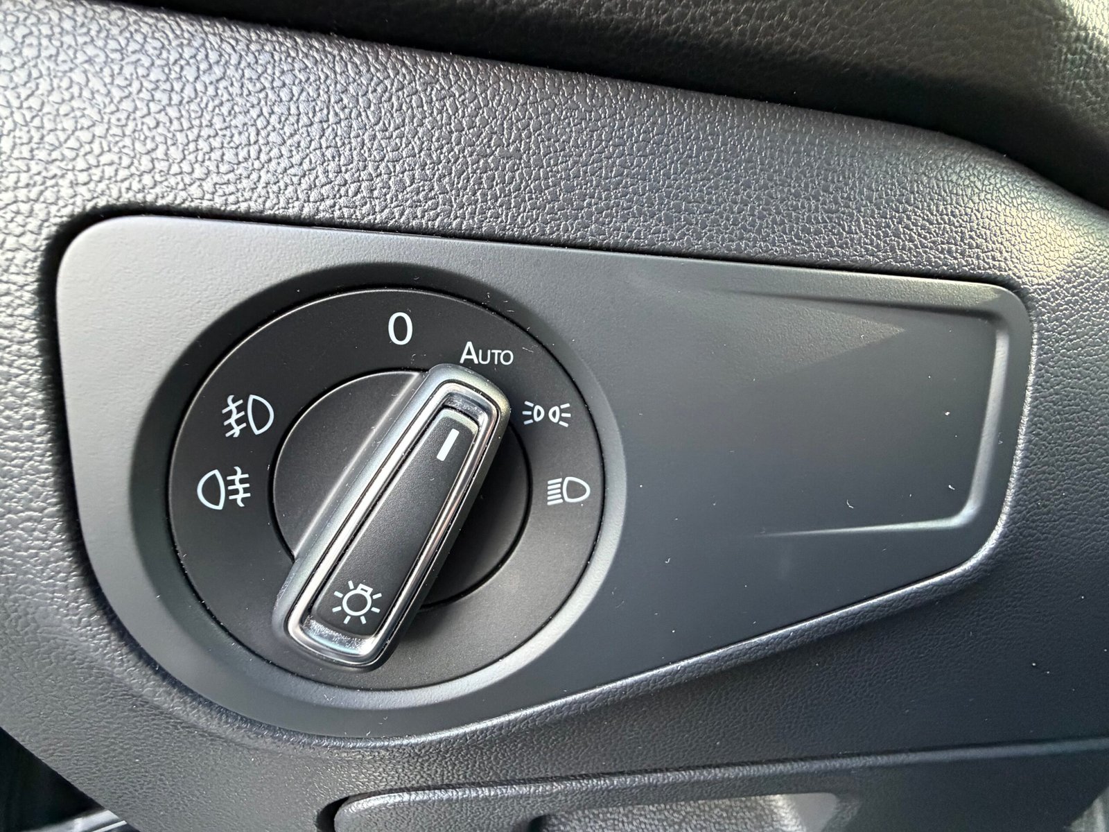 VOLKSWAGEN Tiguan Allspace 2.0 TDI 150 cv Boîte auto DSG7 Carat – Toit ouvrant panoramique