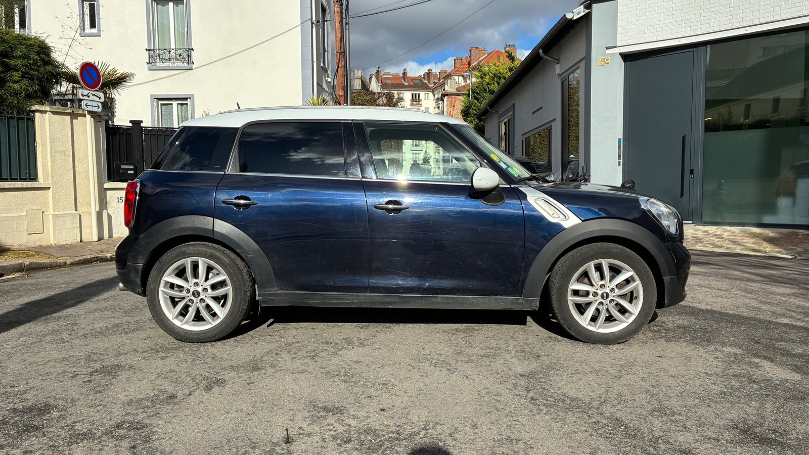 MINI COOPER COUNTRYMAN