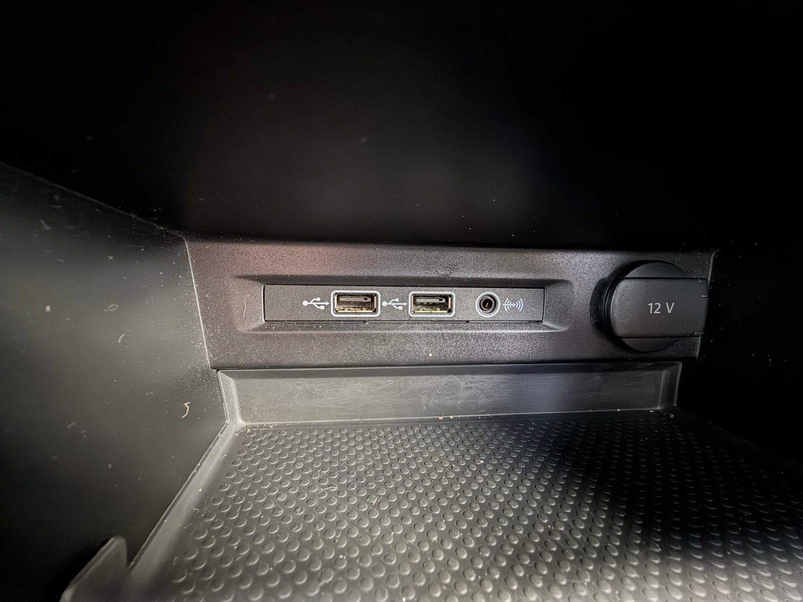 VOLKSWAGEN Tiguan Allspace 2.0 TDI 150 cv Boîte auto DSG7 Carat – Toit ouvrant panoramique