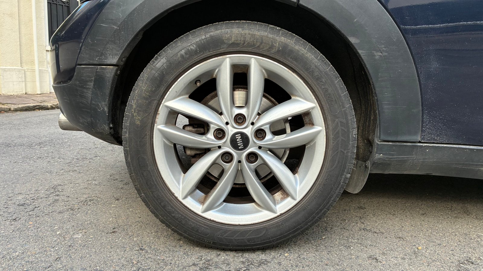 MINI COOPER COUNTRYMAN