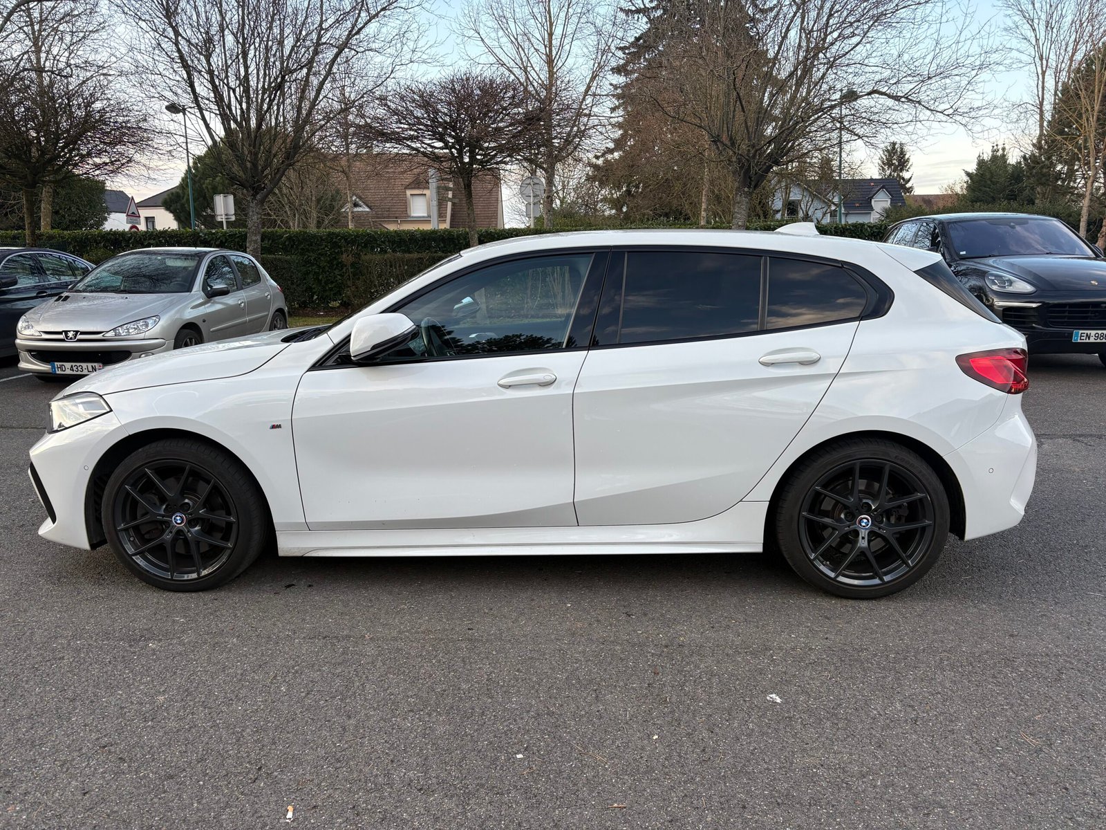 BMW Série 1 (F40) 120i 179ch « 50th Anniversary Edition »