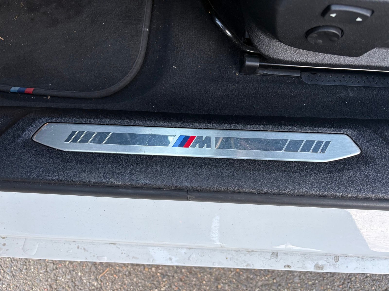 BMW Série 1 (F40) 120i 179ch « 50th Anniversary Edition »