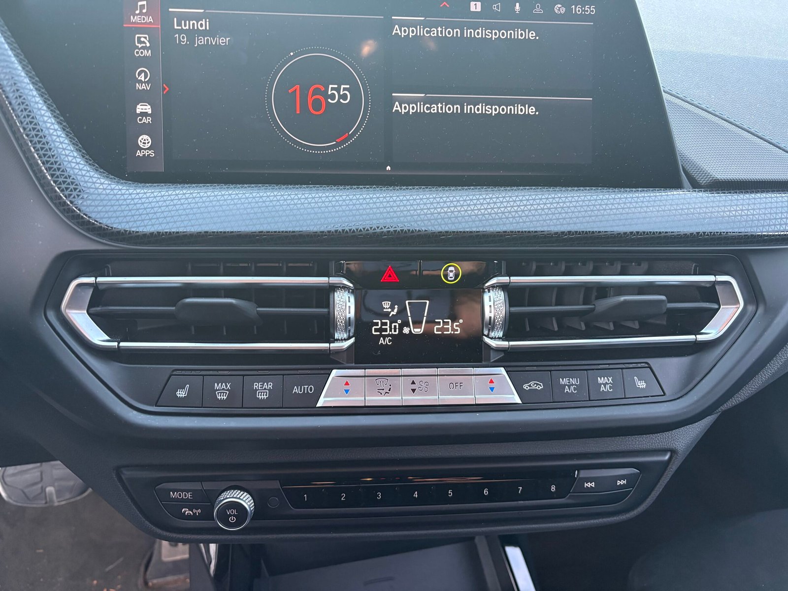 BMW Série 1 (F40) 120i 179ch « 50th Anniversary Edition »