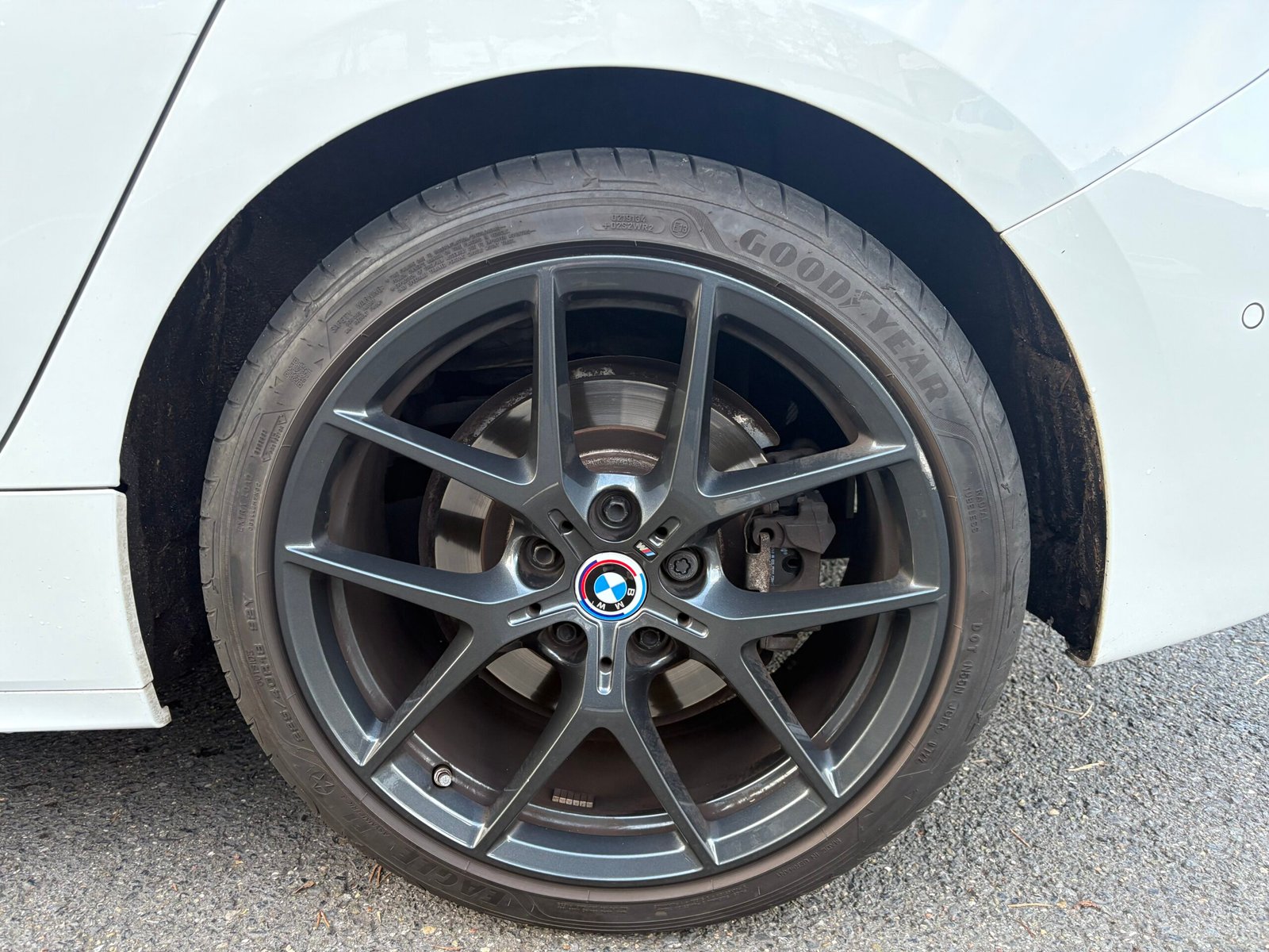 BMW Série 1 (F40) 120i 179ch « 50th Anniversary Edition »