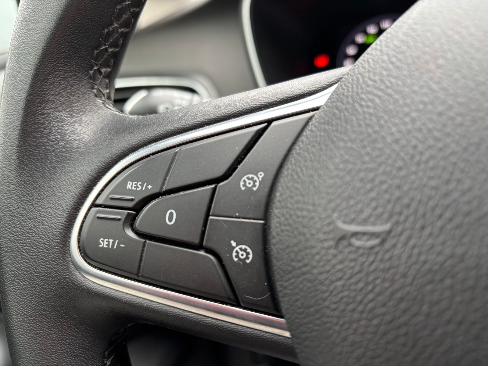 RENAULT Mégane IV Phase 2 Hatchback 1.5 Blue dCi EDC7 115 cv