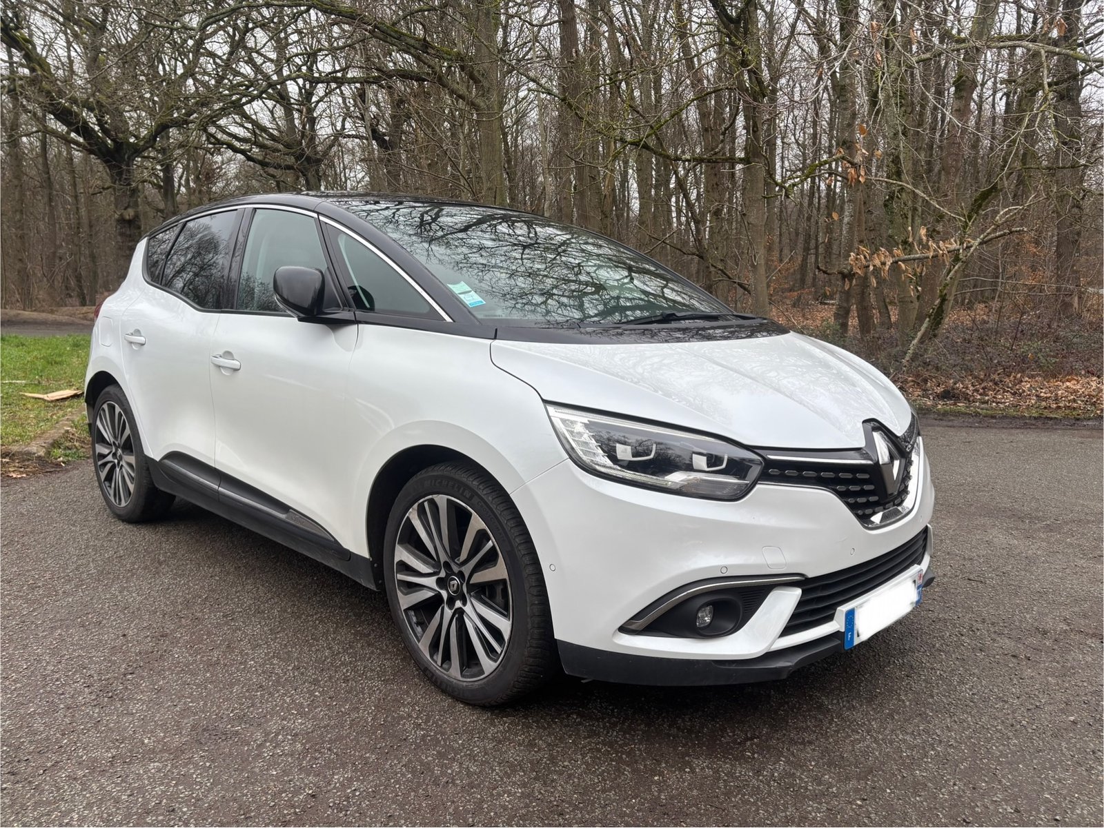 RENAULT Scénic IV 1.6 dCi EDC6 161 cv INITIALE PARIS