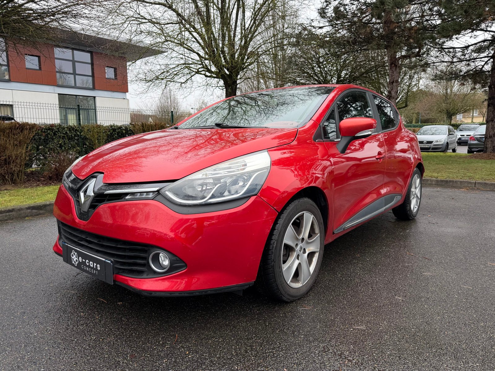 RENAULT Clio IV 5 Portes 1.2 TCe 118 cv Boîte auto INTENS
