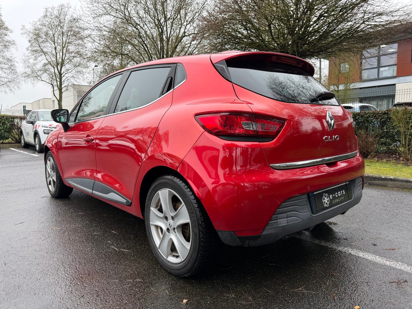 RENAULT Clio IV 5 Portes 1.2 TCe 118 cv Boîte auto INTENS