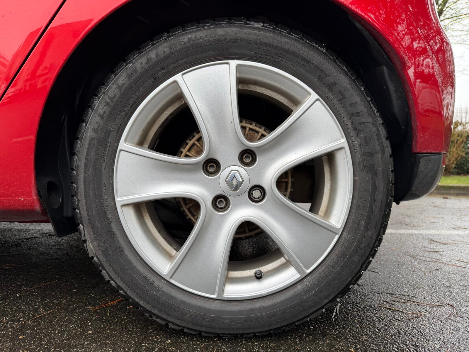 RENAULT Clio IV 5 Portes 1.2 TCe 118 cv Boîte auto INTENS