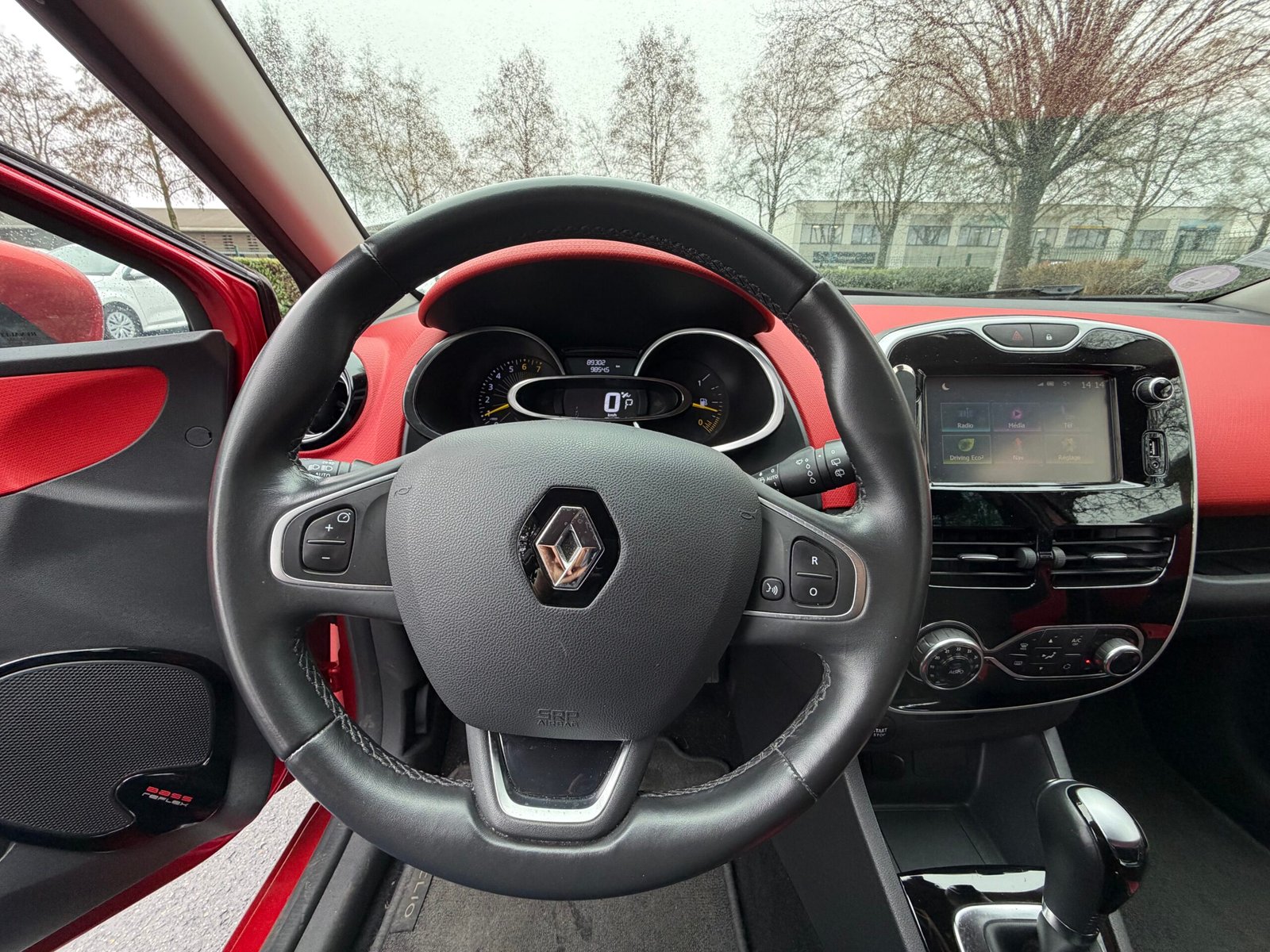 RENAULT Clio IV 5 Portes 1.2 TCe 118 cv Boîte auto INTENS