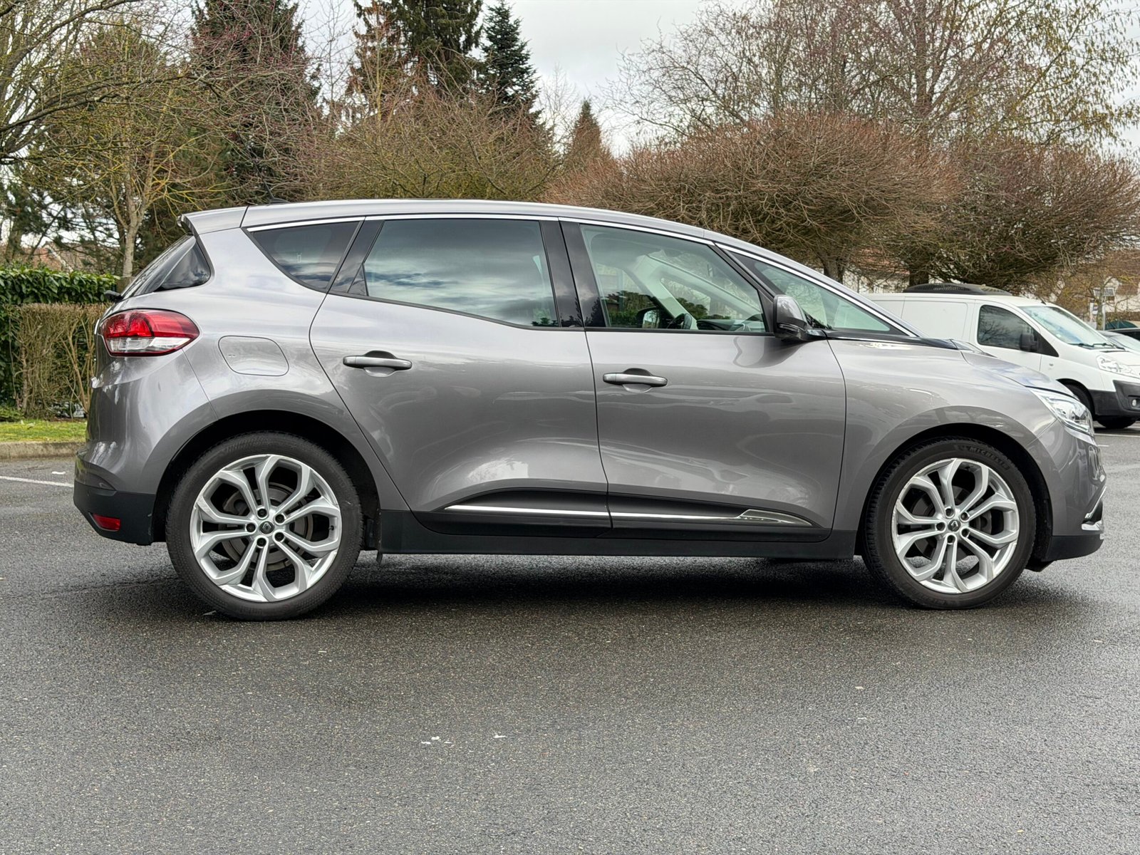 RENAULT Scénic IV 1.7 dCi 120 cv Boîte auto Business