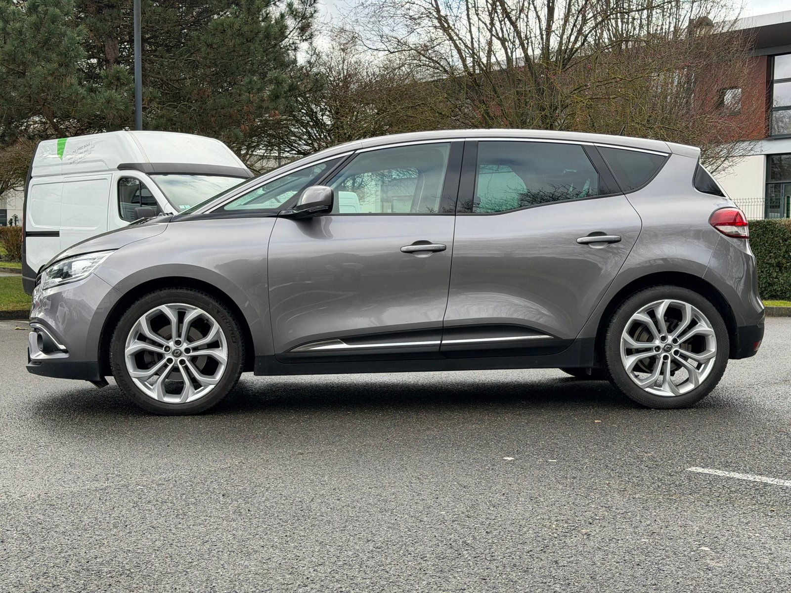 RENAULT Scénic IV 1.7 dCi 120 cv Boîte auto Business