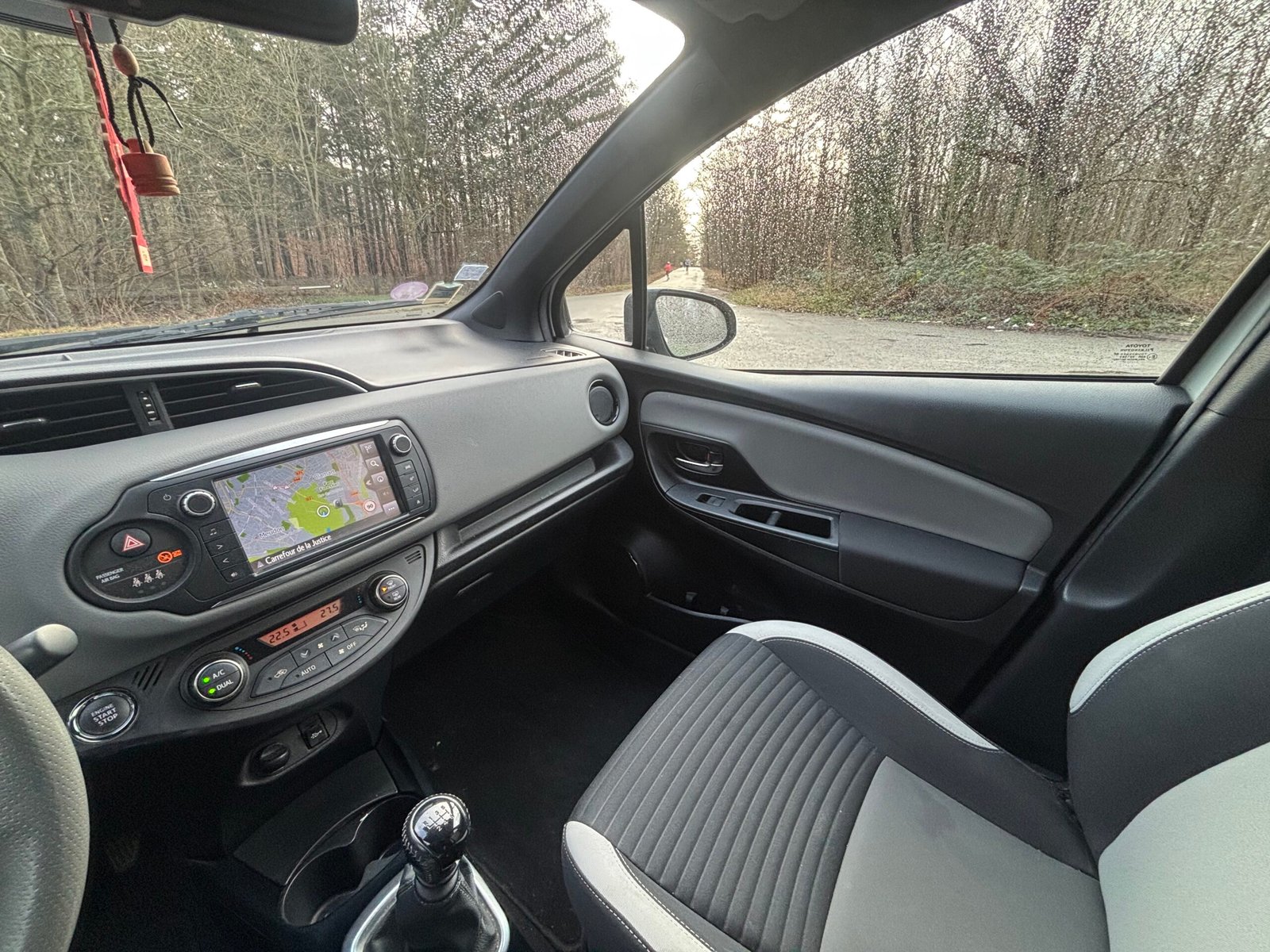 TOYOTA Yaris 3 Phase 2 1.3 VVTi 16V 99 cv COLLECTION