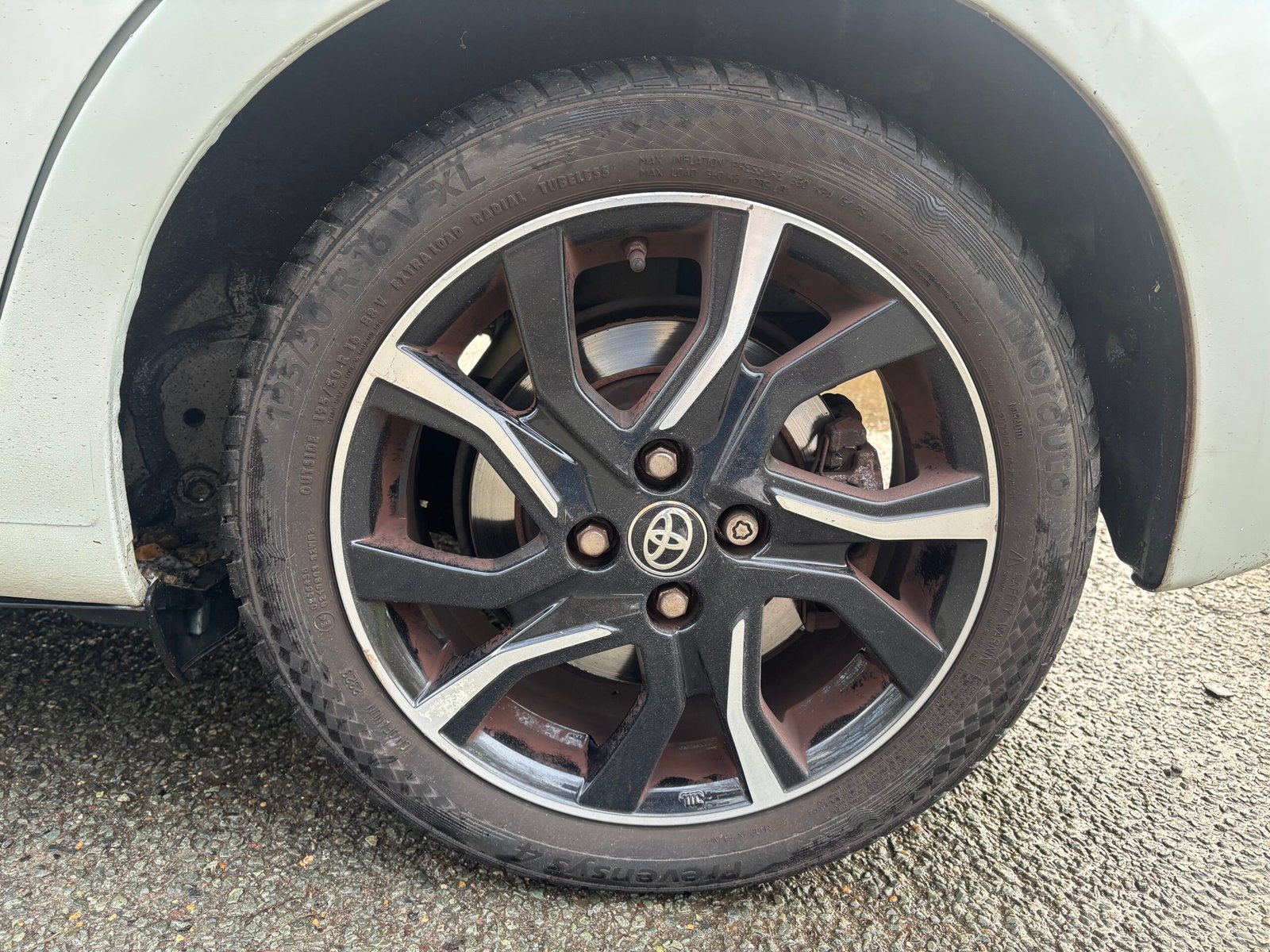 TOYOTA Yaris 3 Phase 2 1.3 VVTi 16V 99 cv COLLECTION