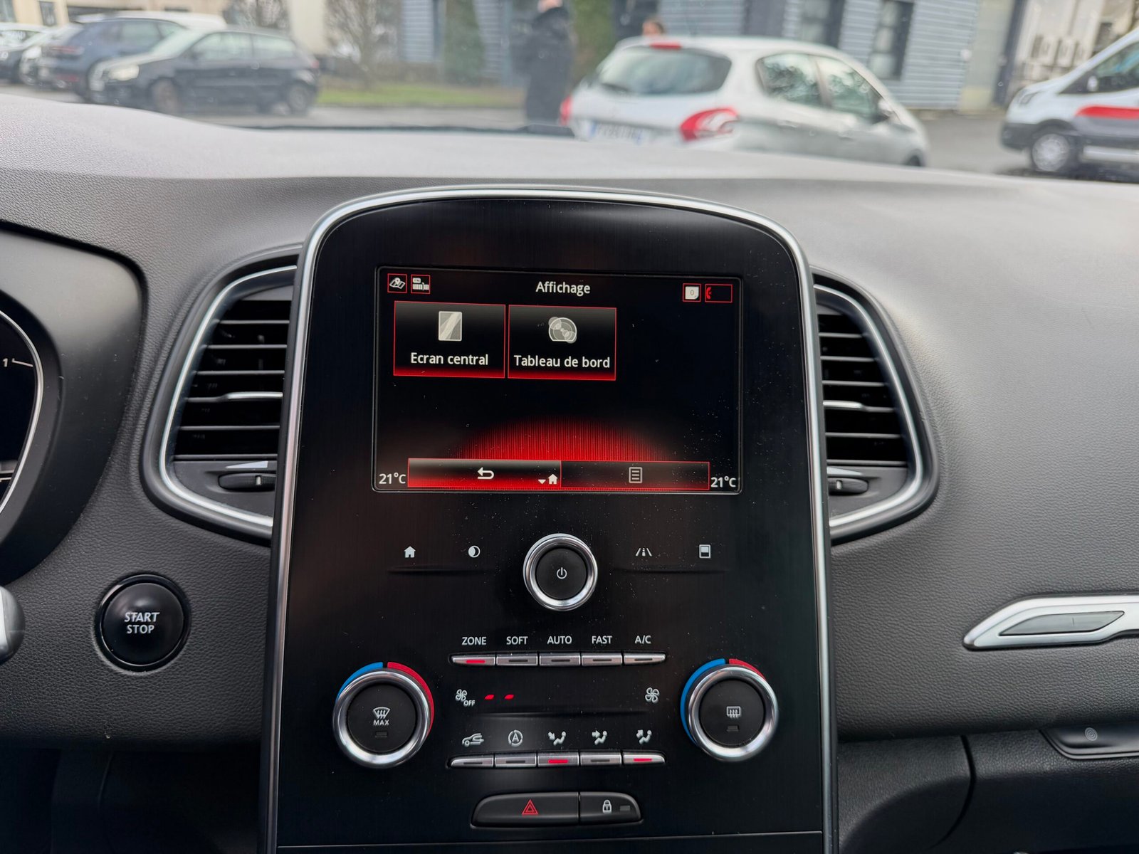 RENAULT Scénic IV 1.7 dCi 120 cv Boîte auto Business