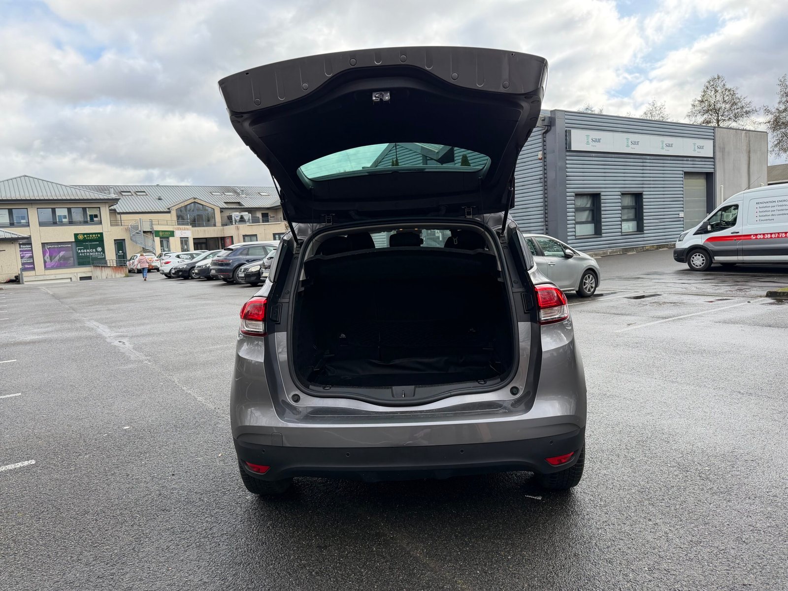 RENAULT Scénic IV 1.7 dCi 120 cv Boîte auto Business