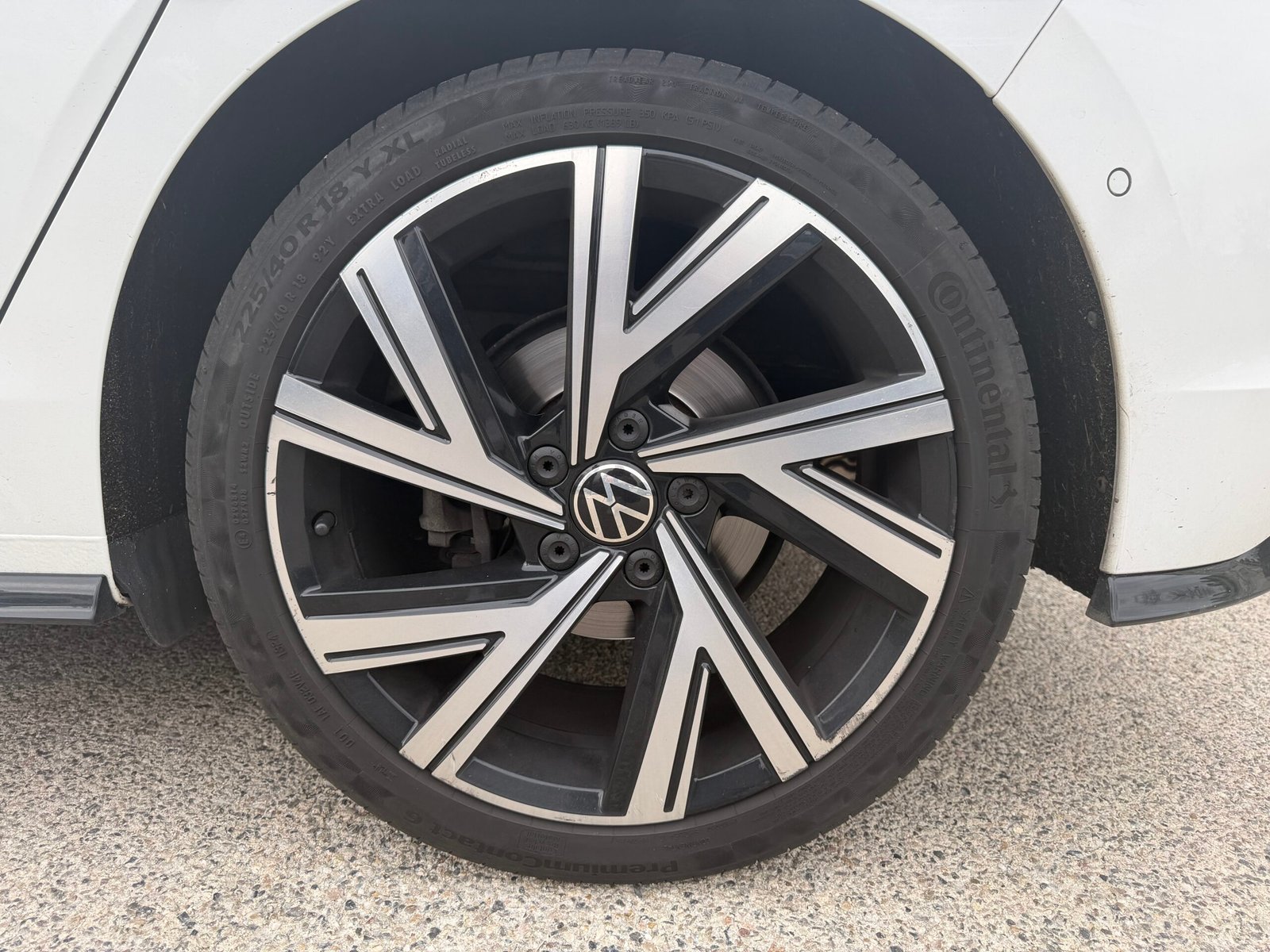 VOLKSWAGEN Golf VIII R Line 2.0 TDi 150ch DSG7