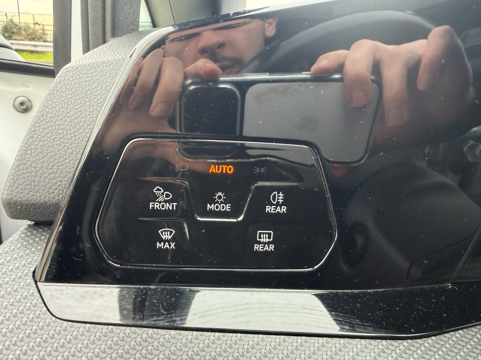 VOLKSWAGEN Golf VIII R Line 2.0 TDi 150ch DSG7