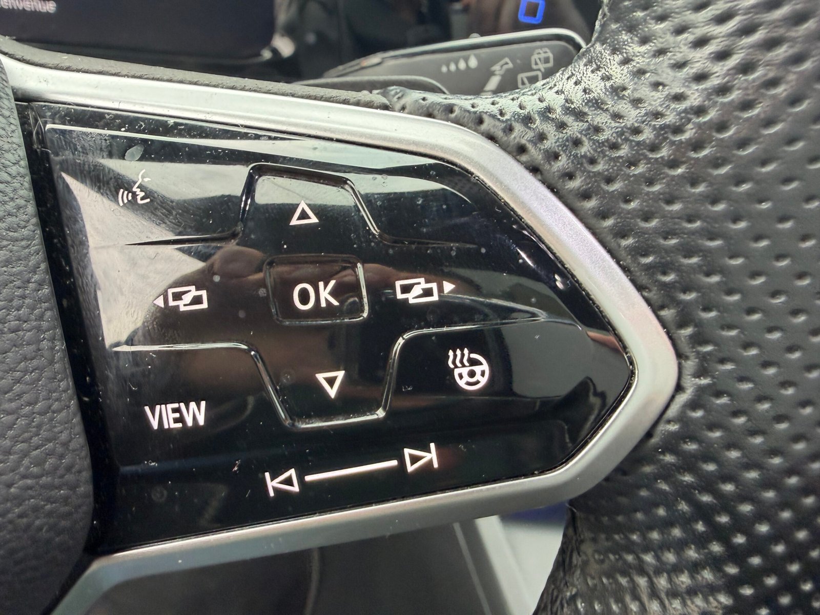 VOLKSWAGEN Golf VIII R Line 2.0 TDi 150ch DSG7