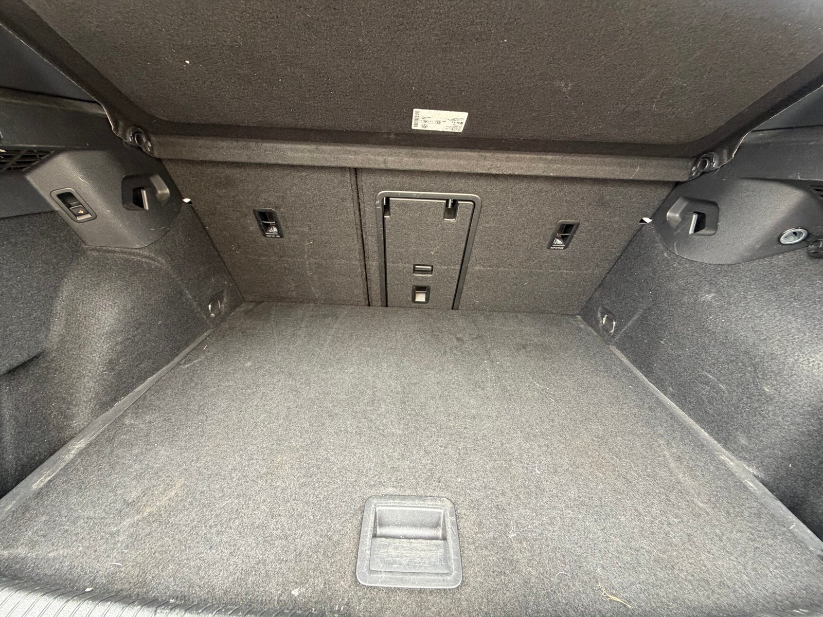 VOLKSWAGEN Golf VIII R Line 2.0 TDi 150ch DSG7