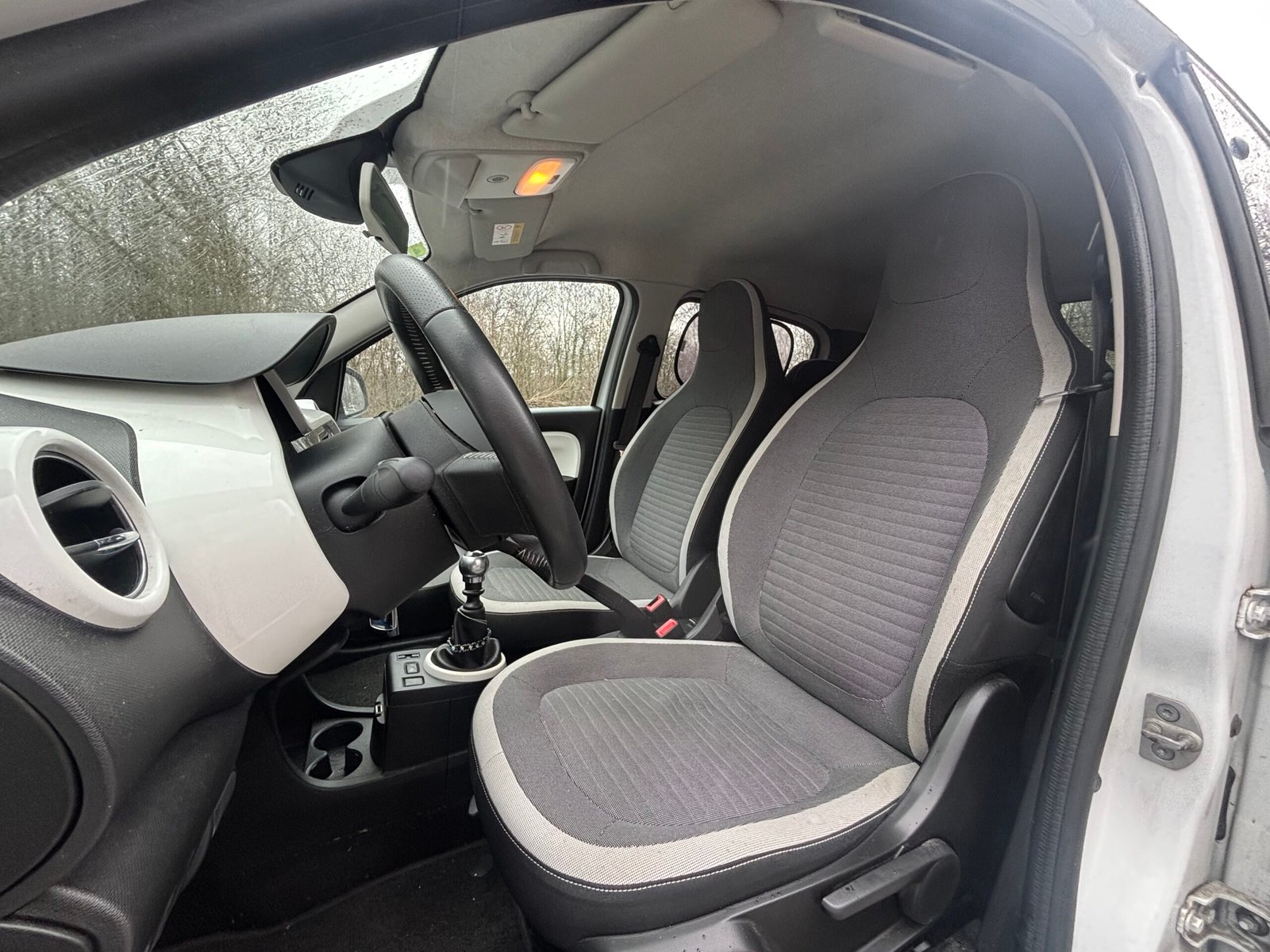 RENAULT Twingo III 0.9 TCe 12V eco2 90 cv INTENS