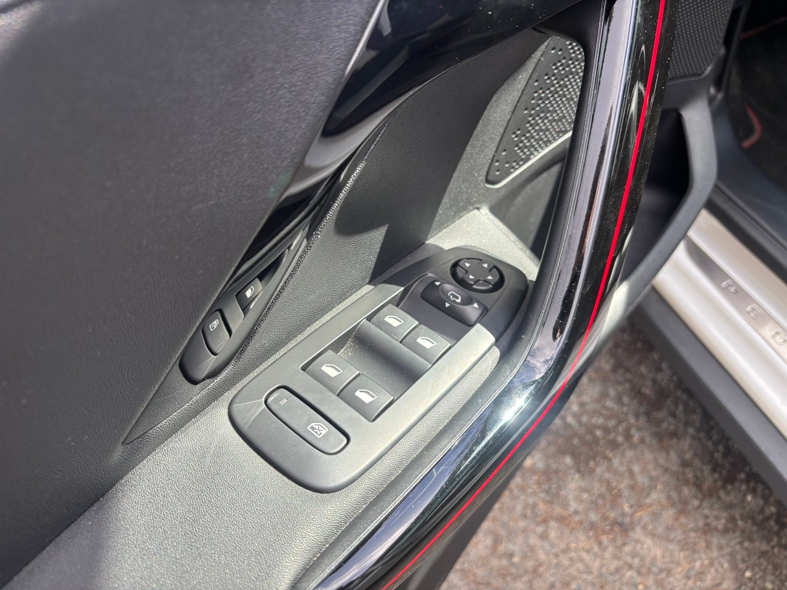 PEUGEOT 2008 1.2 THP Puretech 110 cv GT LINE