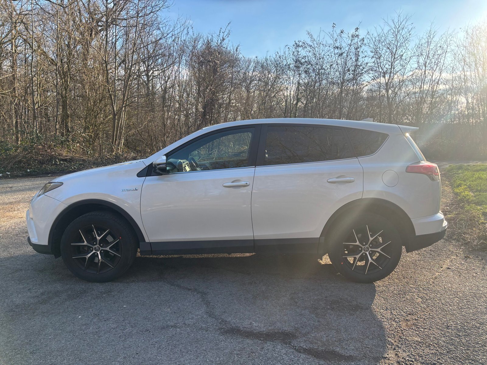 TOYOTA RAV4 IV Phase 2 2.5 VVTi 197 Hybrid 2WD E-CVT LOUNGE