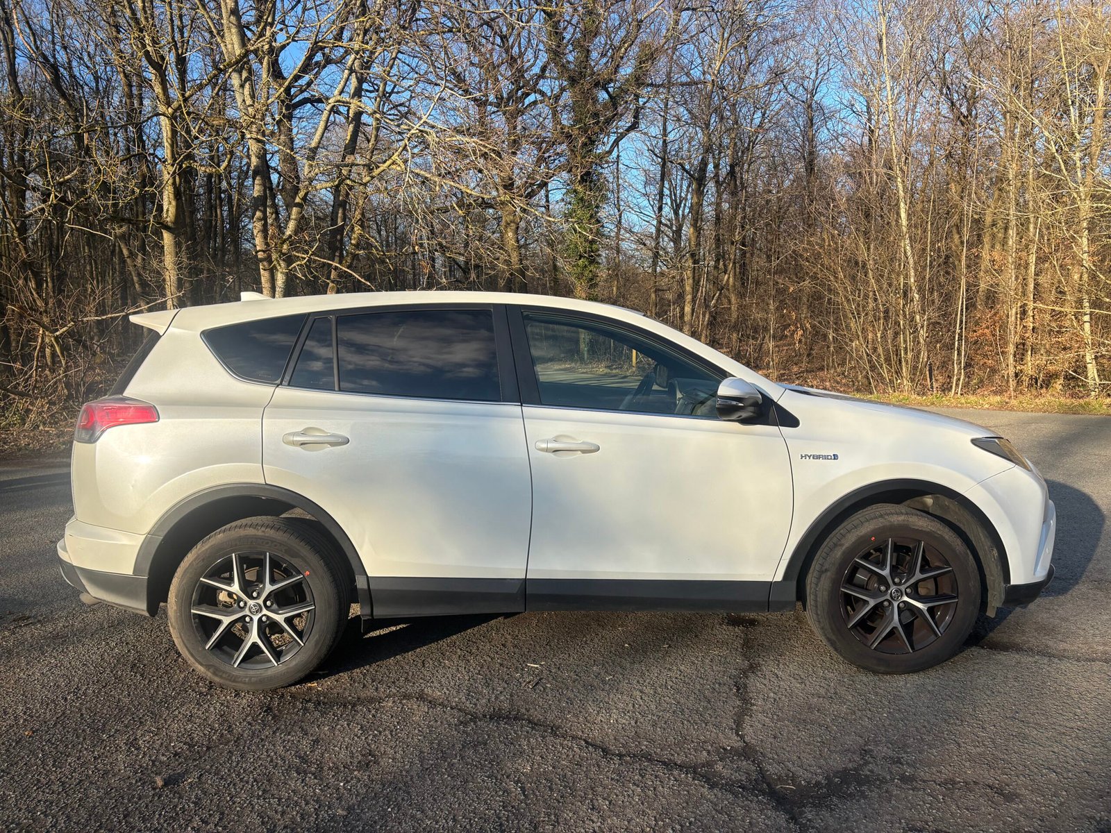 TOYOTA RAV4 IV Phase 2 2.5 VVTi 197 Hybrid 2WD E-CVT LOUNGE