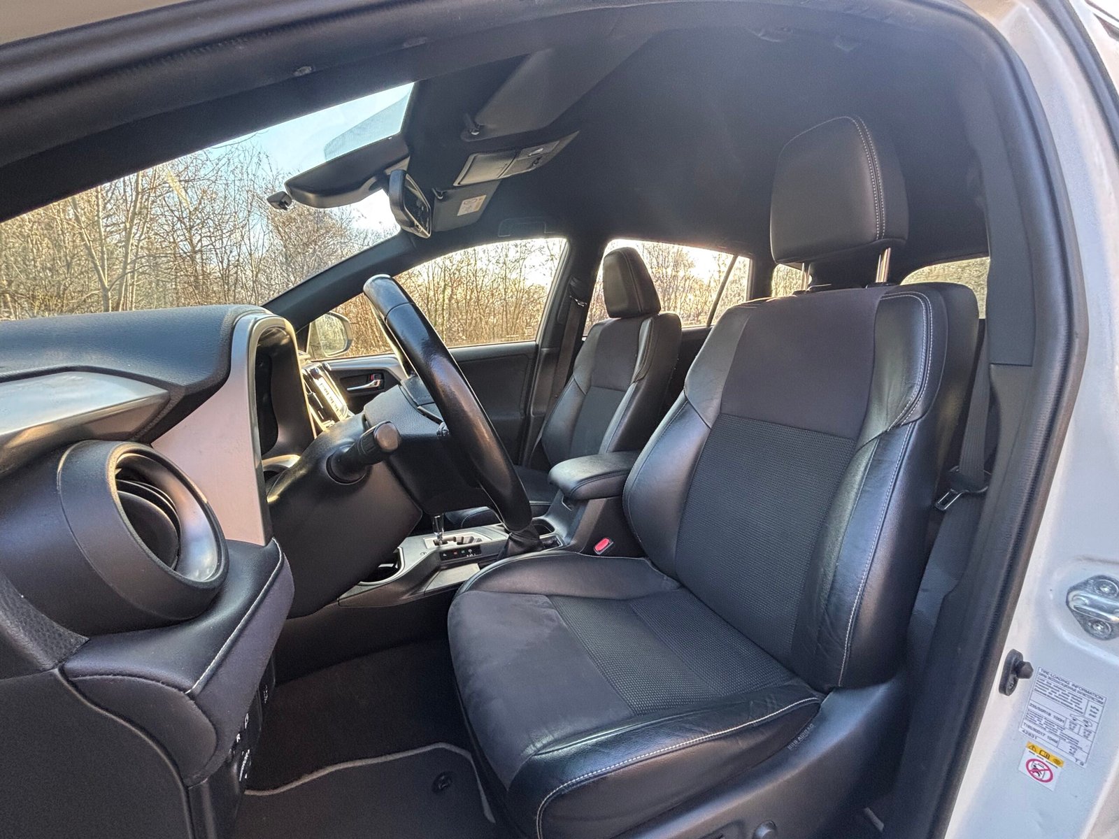 TOYOTA RAV4 IV Phase 2 2.5 VVTi 197 Hybrid 2WD E-CVT LOUNGE