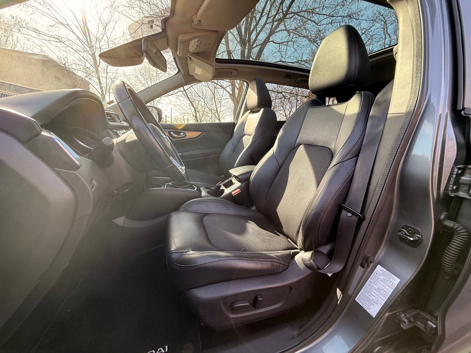 NISSAN Qashqai II 1.6 dCi 16V Xtronic 130 cv Boîte auto en finition « techna + »