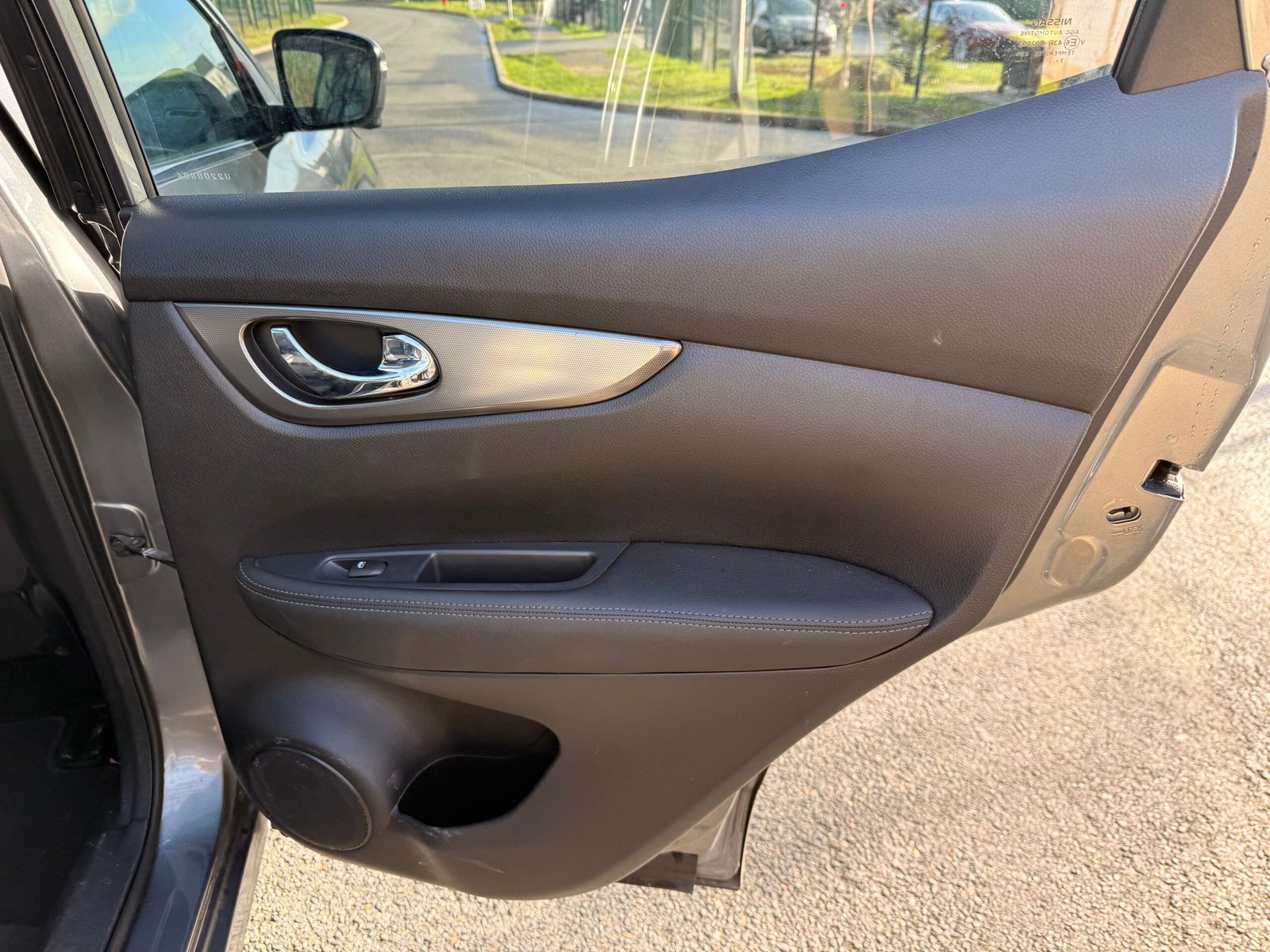 NISSAN Qashqai II 1.6 dCi 16V Xtronic 130 cv Boîte auto en finition « techna + »