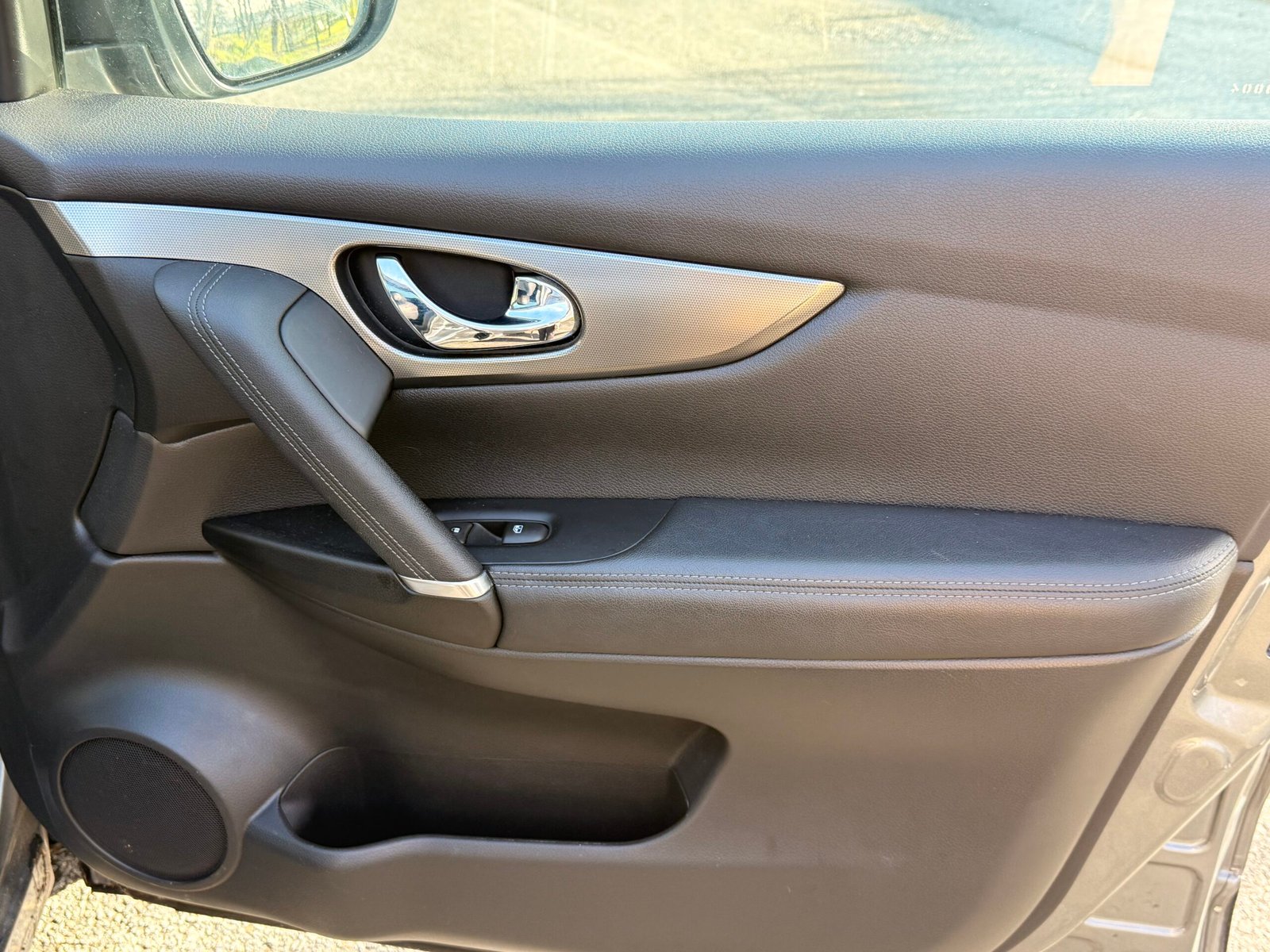 NISSAN Qashqai II 1.6 dCi 16V Xtronic 130 cv Boîte auto en finition « techna + »