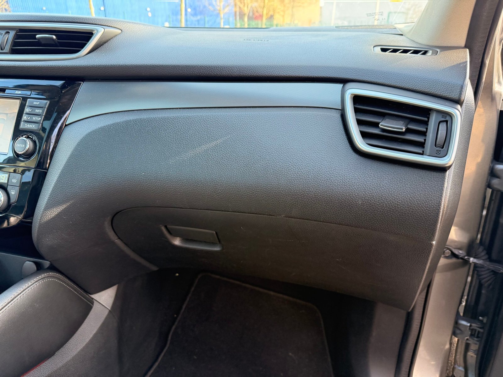 NISSAN Qashqai II 1.6 dCi 16V Xtronic 130 cv Boîte auto en finition « techna + »