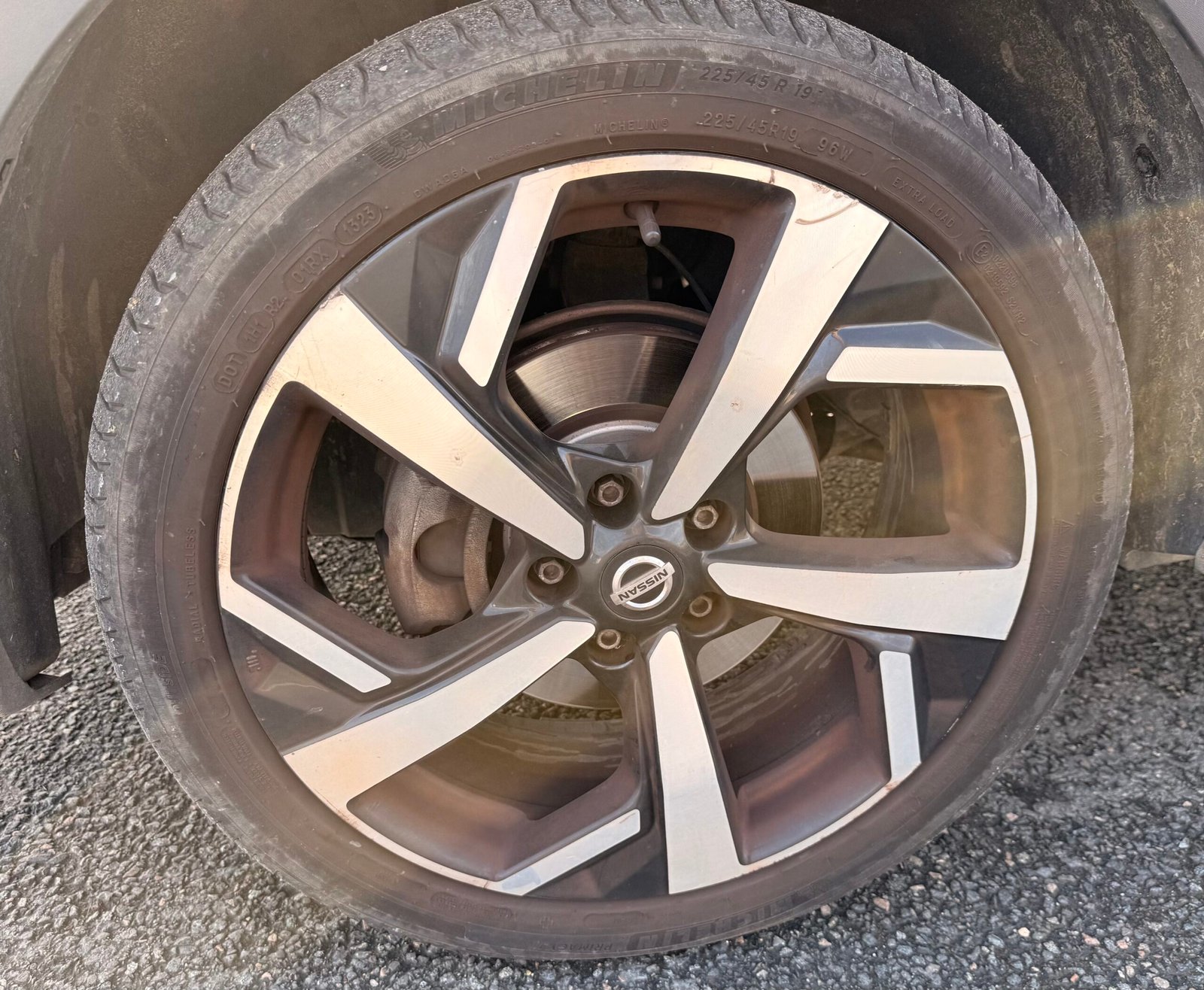 NISSAN Qashqai II 1.6 dCi 16V Xtronic 130 cv Boîte auto en finition « techna + »