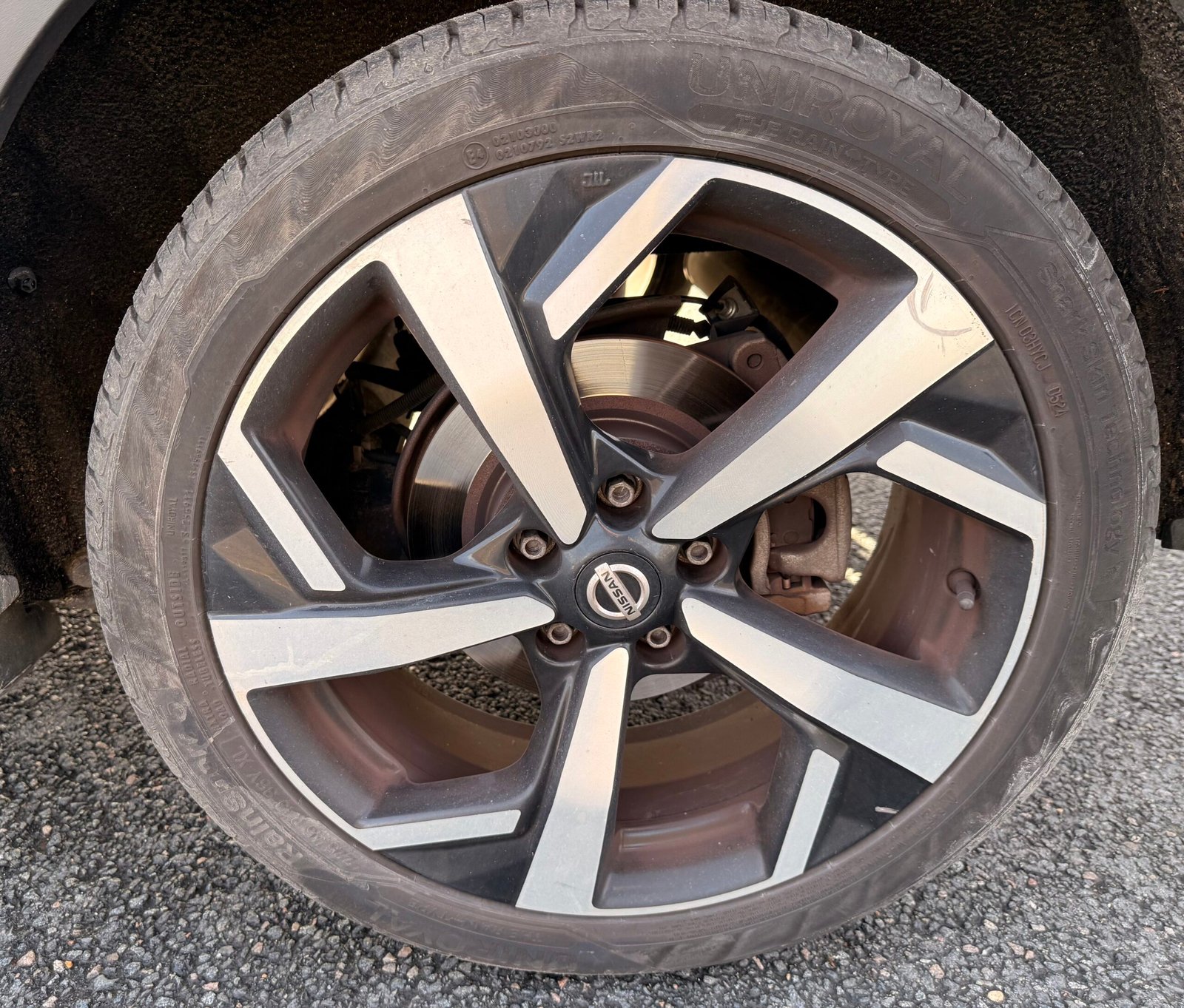 NISSAN Qashqai II 1.6 dCi 16V Xtronic 130 cv Boîte auto en finition « techna + »