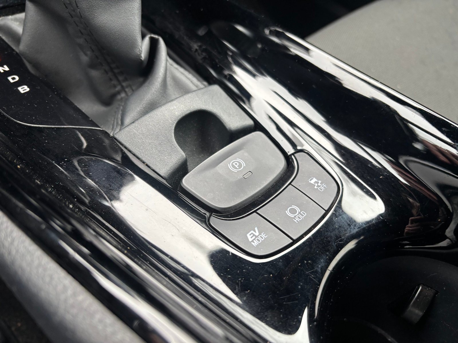 TOYOTA C-HR I Phase 2 1.8 VVT-i 122 Hybrid CVT EDITION