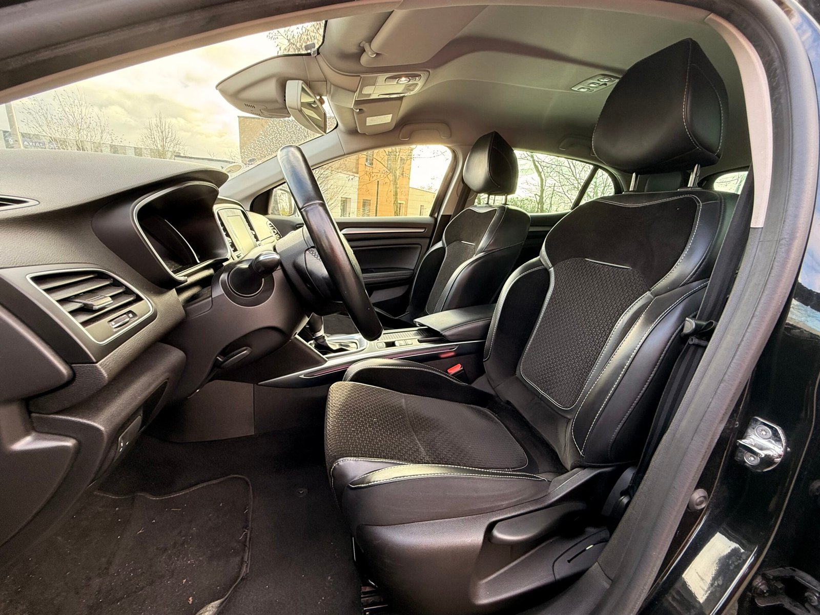 RENAULT Mégane IV 1.5 dCi EDC6 110 cv Boîte auto