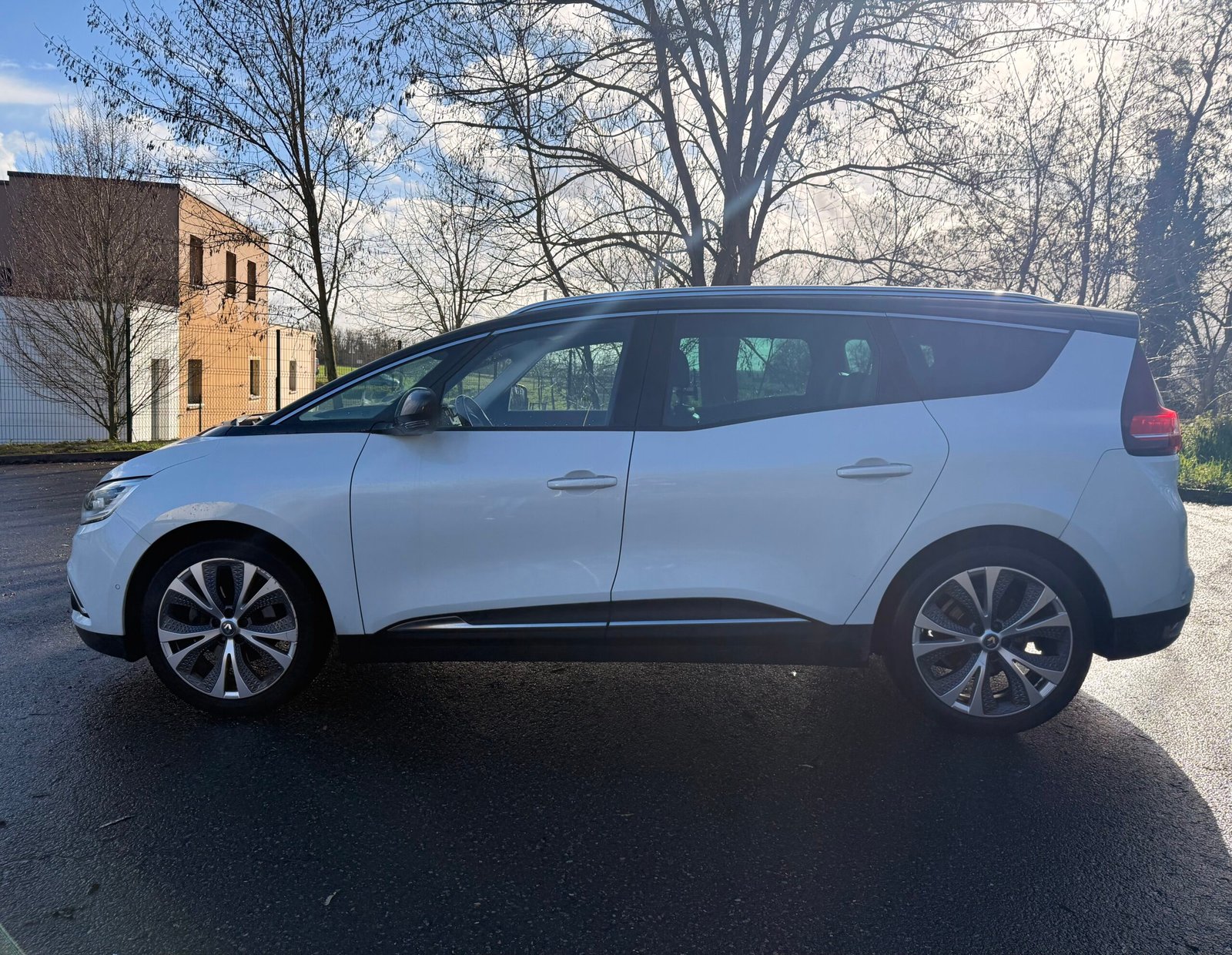 RENAULT Grand Scénic IV 1.2 Tce 131 cv finition « intens »