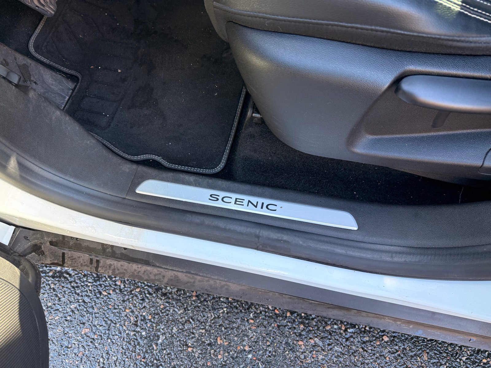 RENAULT Grand Scénic IV 1.2 Tce 131 cv finition « intens »