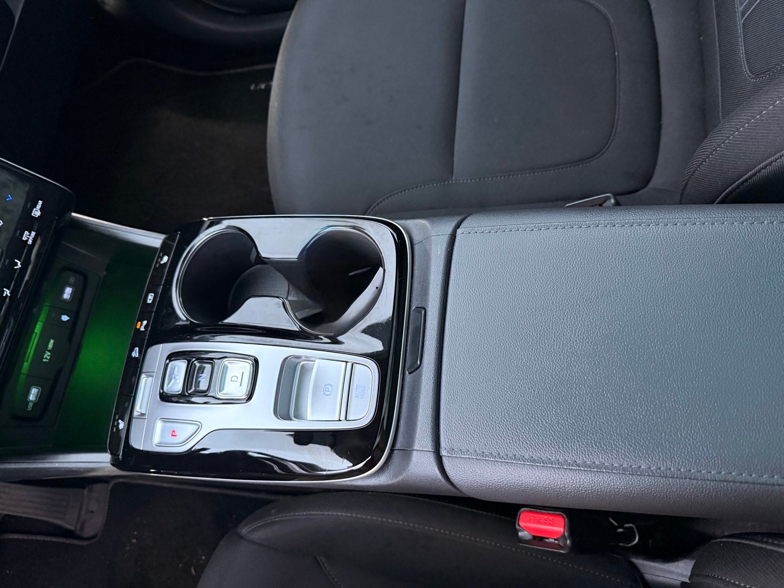 HYUNDAI Tucson IV 1.6 TGDi 230 Hybrid 179 cv Boîte auto en finition créative