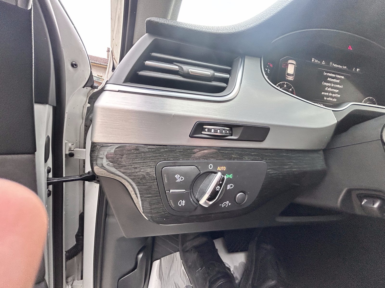 AUDI Q7 3.0 litres TDI V6 Turbo QUATTRO 272CH